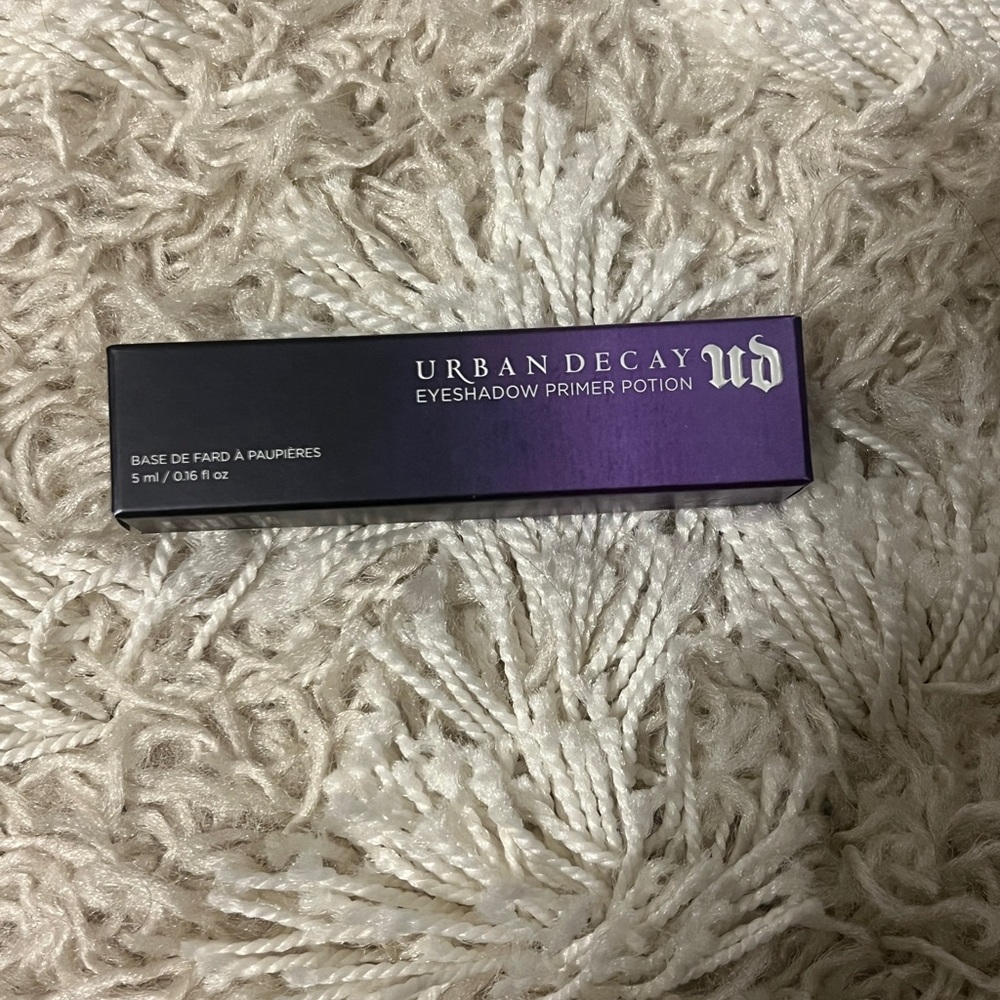 Urban Decay Eyeshadow Primer Potion